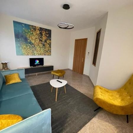 Evendum Central Apartment 1 Тирана Екстер'єр фото